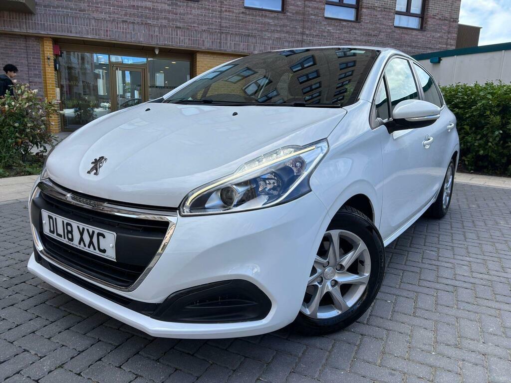 Peugeot 208 Active White #19