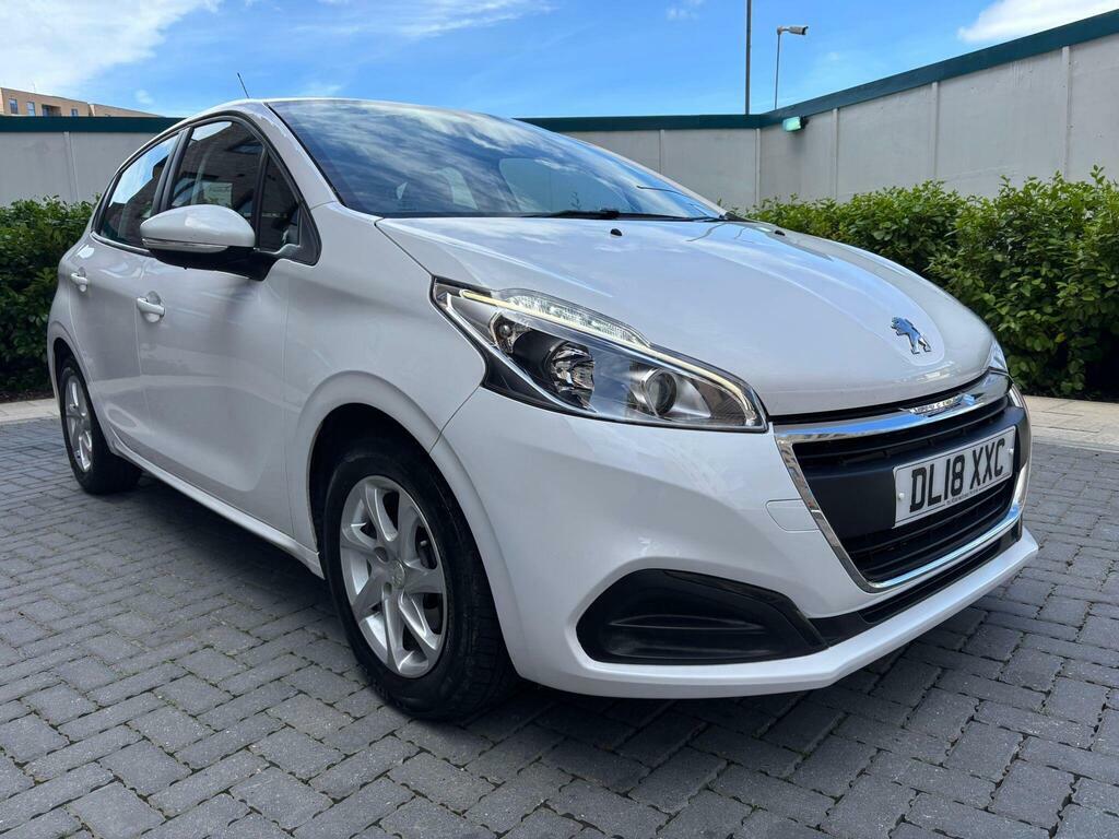 Peugeot 208 Active White #12