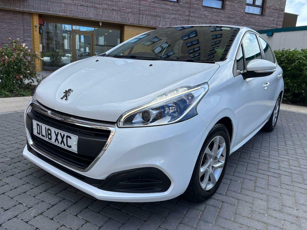 Peugeot 208 Active White #20
