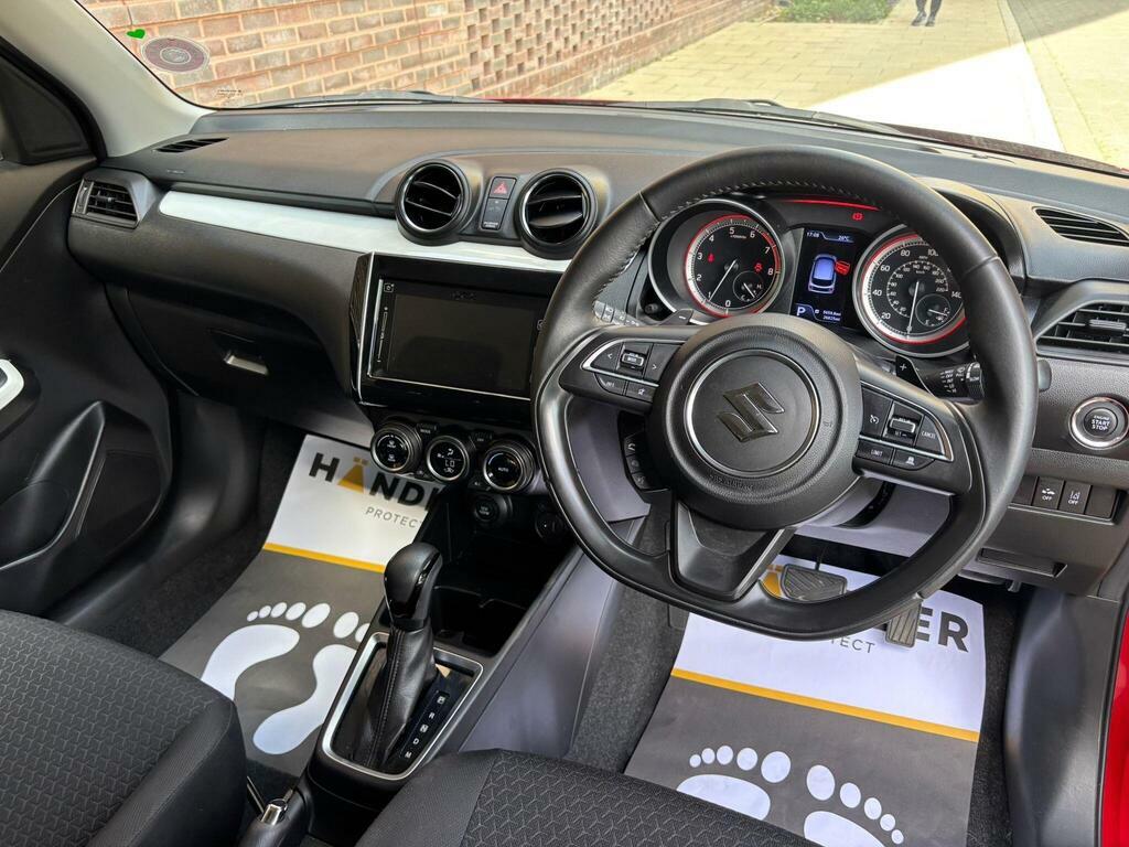 Suzuki Swift 1.2 Dualjet Attitude 201919 White #38