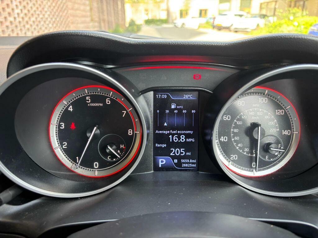 Suzuki Swift 1.2 Dualjet Attitude 201919 White #59
