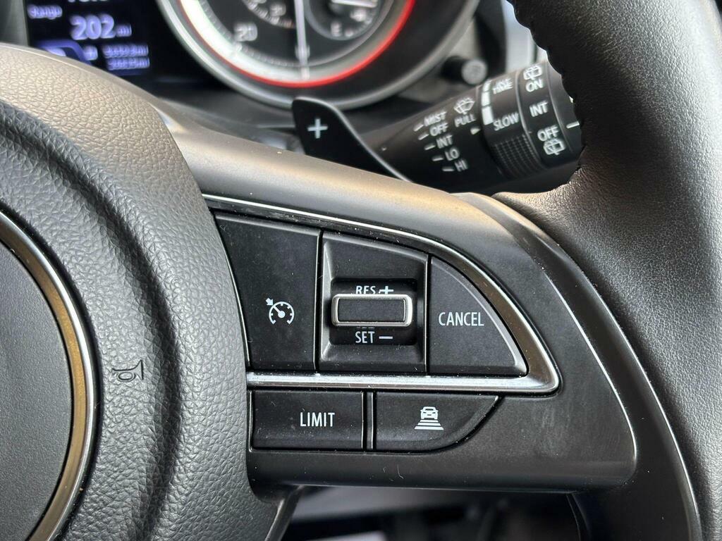 Suzuki Swift 1.2 Dualjet Attitude 201919 White #51