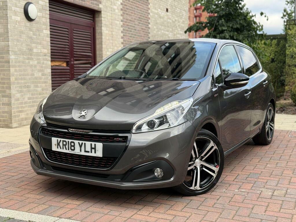 Peugeot 208 Black Edition White #22