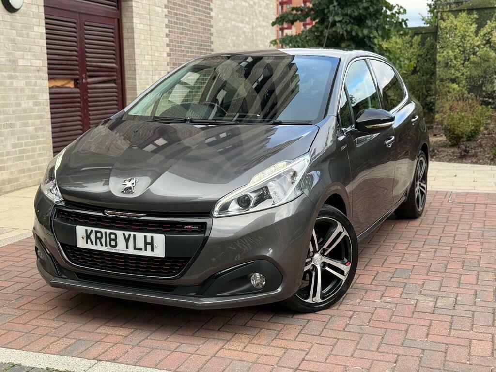 Peugeot 208 Black Edition White #24