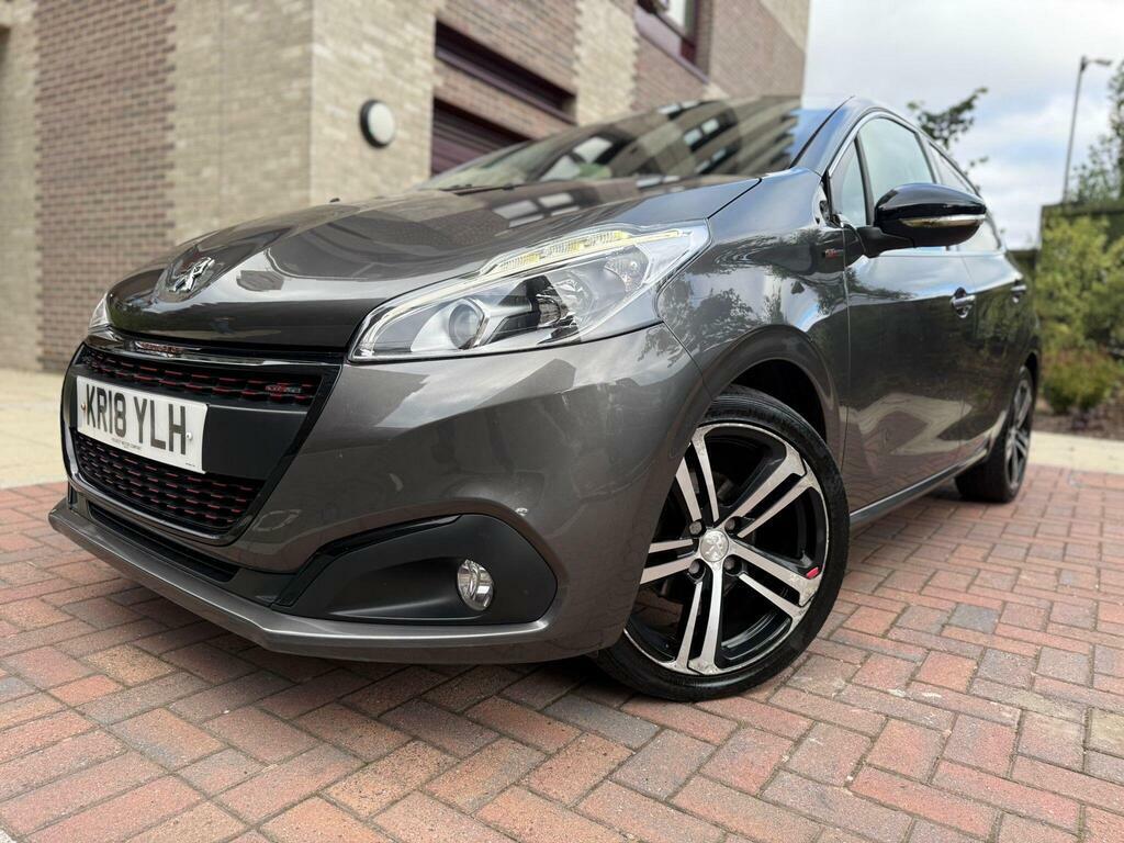 Peugeot 208 Black Edition White #27