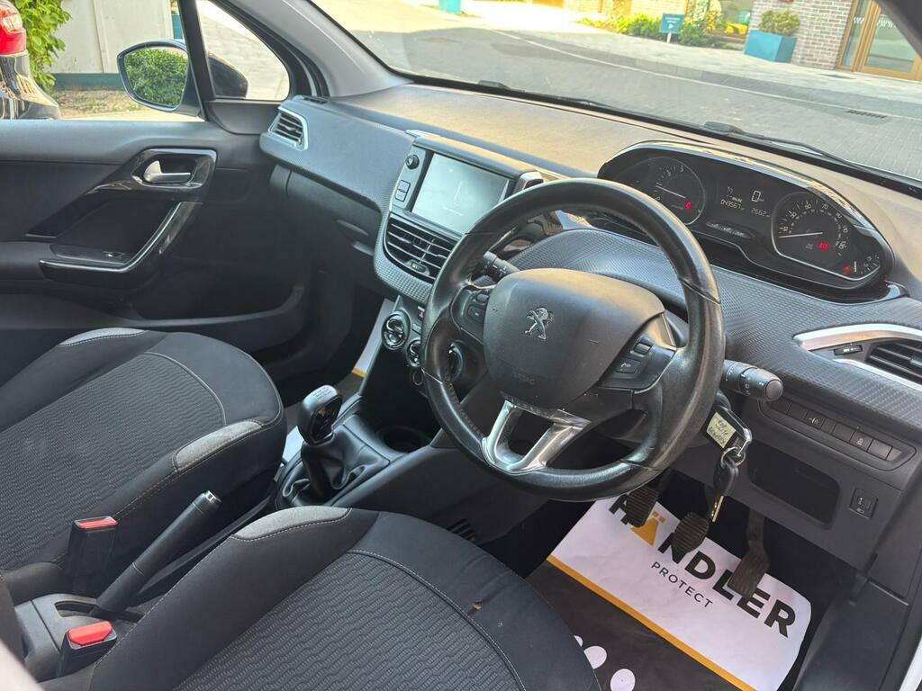 Peugeot 208 1.2 Puretech Active Design Lime Euro 6 White #4