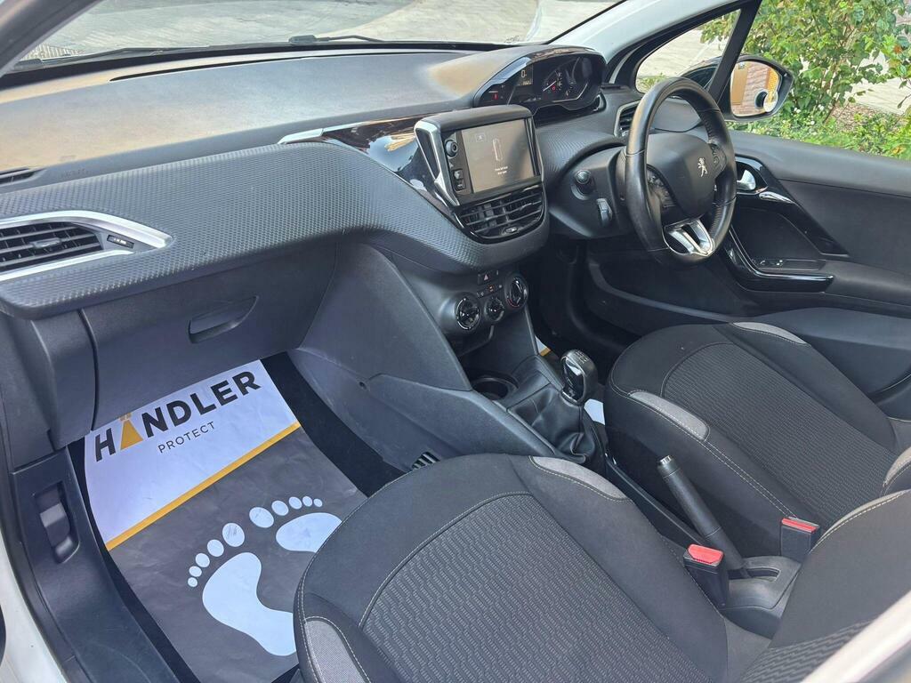 Peugeot 208 1.2 Puretech Active Design Lime Euro 6 White #3