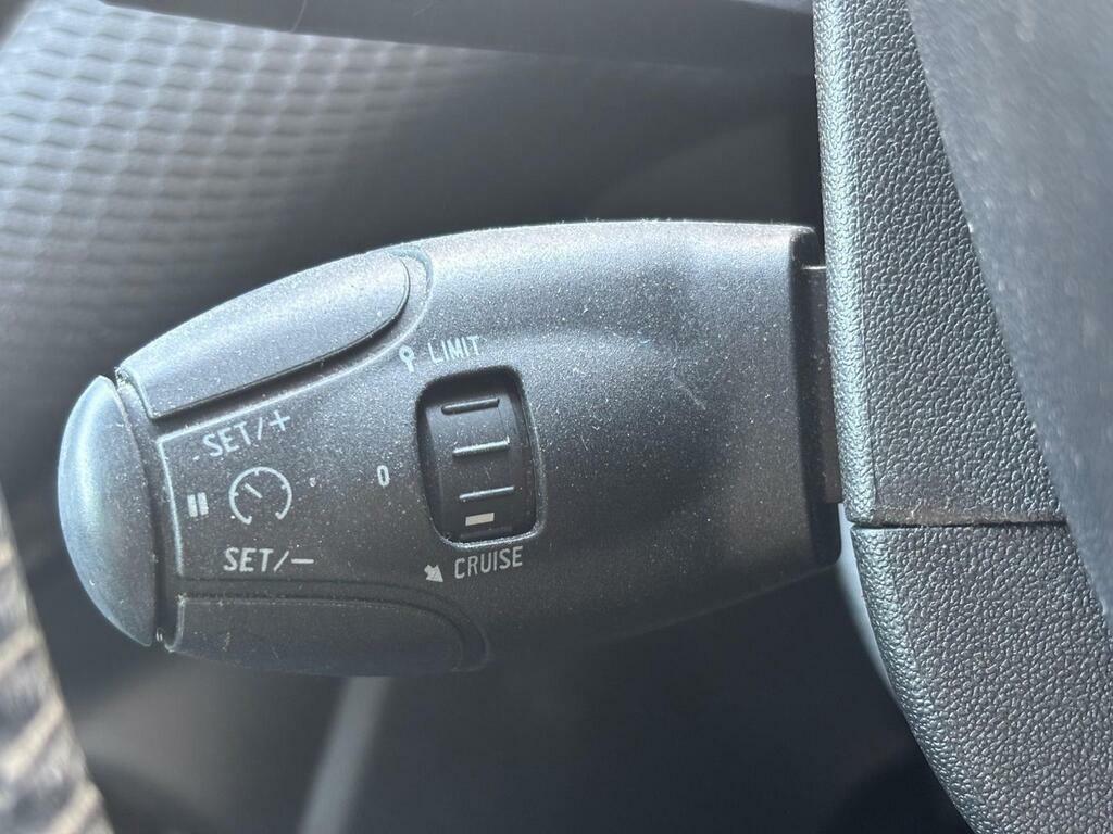 Peugeot 208 1.2 Puretech Active Euro 6 Blue #37
