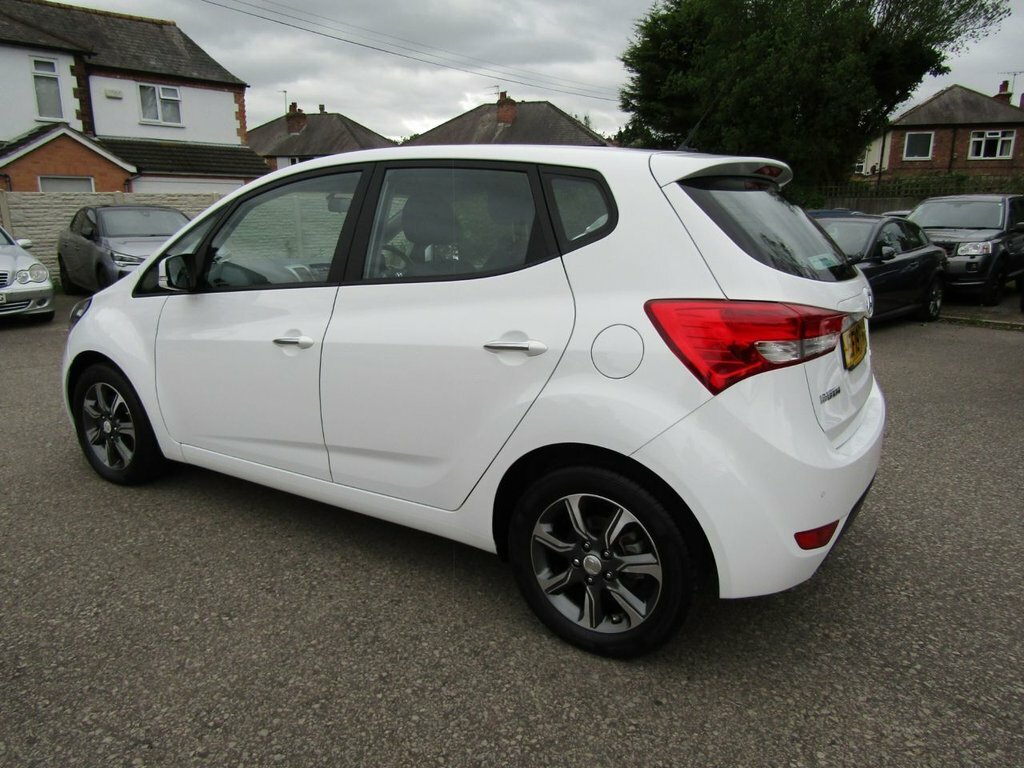 Hyundai Ix20 1.6L Se Nav White #6