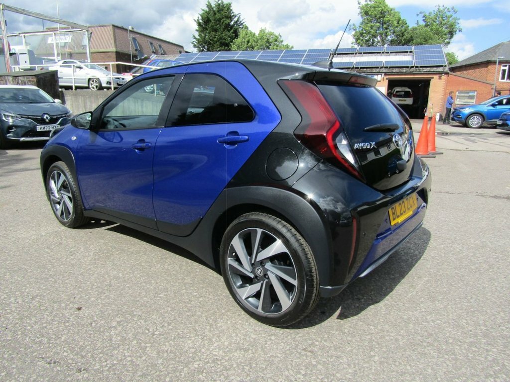 Toyota Aygo X 1L Exclusive Blue #6