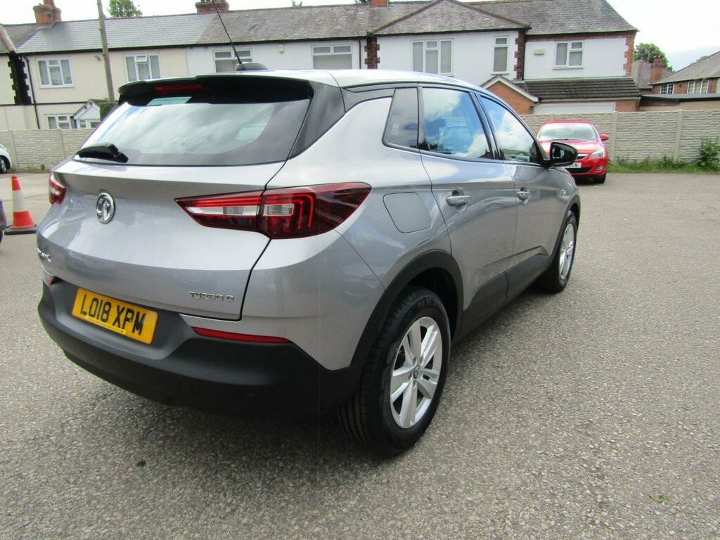 Vauxhall Grandland X 1.6L Se Grey #4