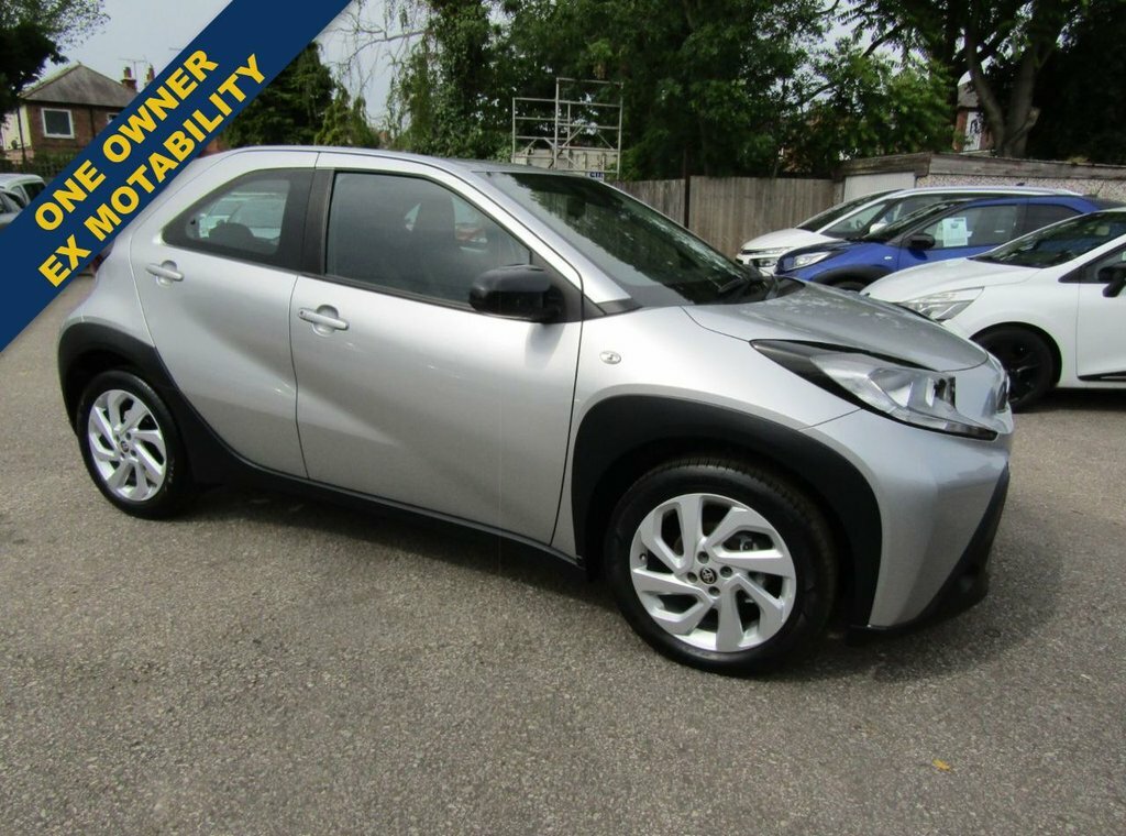 Toyota Aygo X 1L Pure Silver #2