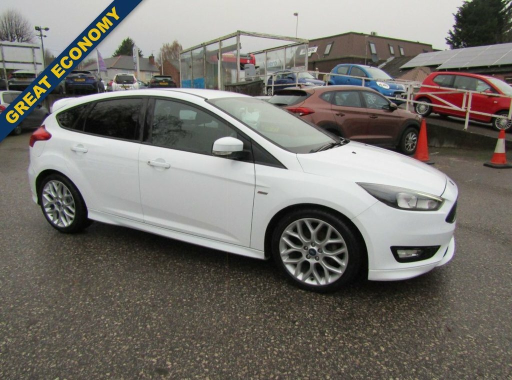 Ford Focus 1L St-line White #2