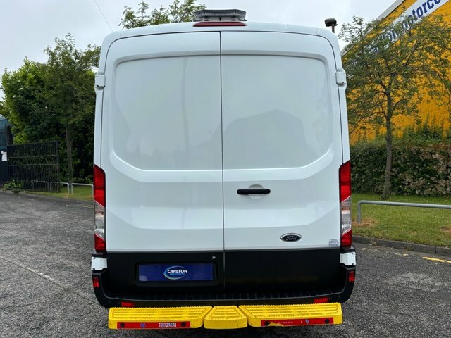 Ford Transit Custom Manual WN23AUW White #6