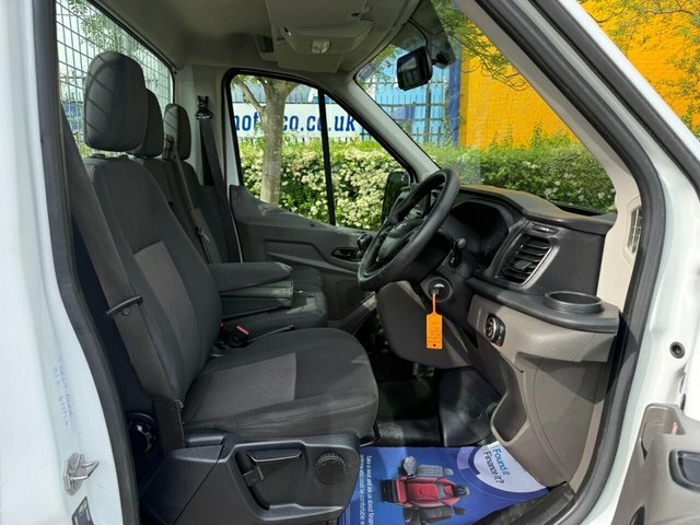 Ford Transit Custom Manual DN23UTV White #4