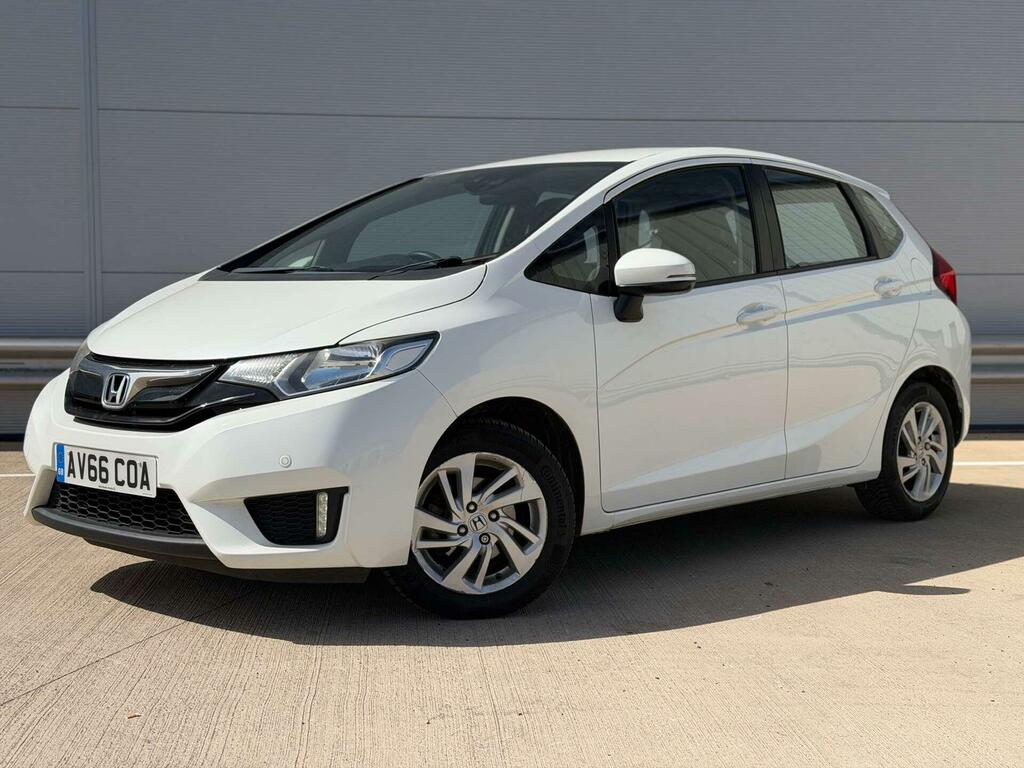 Honda Jazz 1.3 I-vtec Se Euro 6 Ss AV66COA White #3