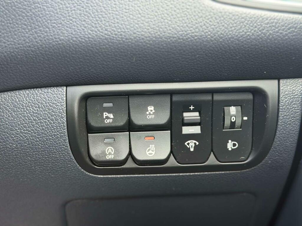 Kia RIO 1.25 Sr7 White #34