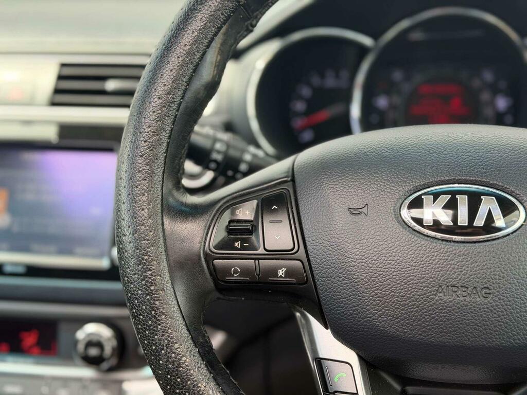 Kia RIO 1.25 Sr7 White #21