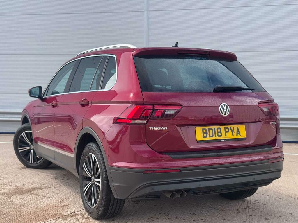 Volkswagen Tiguan 2.0 Tdi Se Navigation Dsg 4Motion Euro 6 Ss BD18PYA Red #4