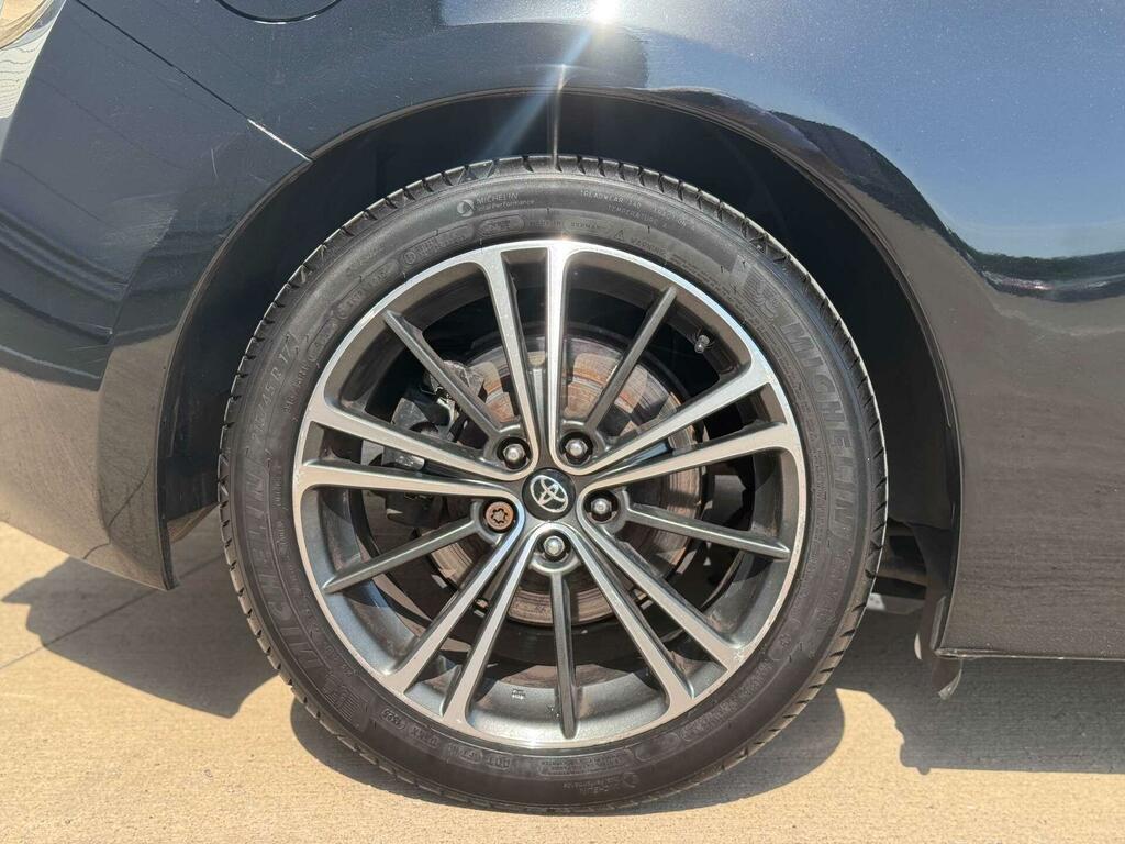 Toyota GT86 Coupe White #12