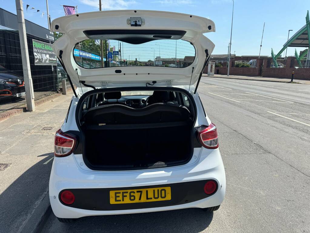 Hyundai I10 1.0 Se White #3