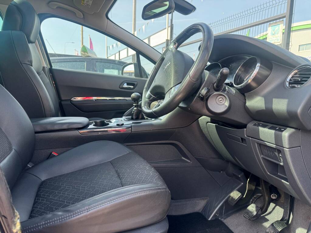 Peugeot 3008 3008 Active E-hdi S-a Blue #10