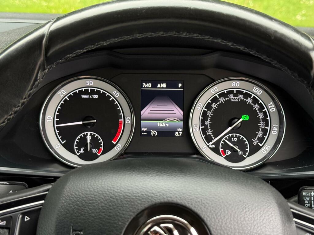 Skoda Superb Superb Se L Executive Tdi S-a Silver #50