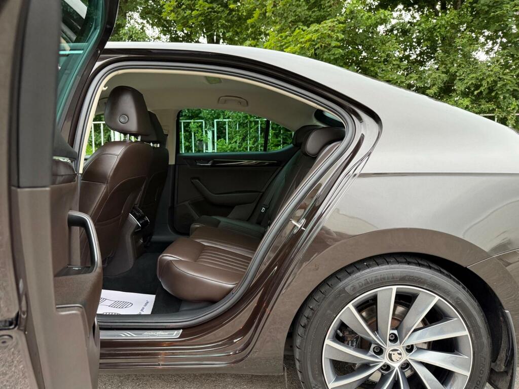 Skoda Superb Superb Se L Executive Tdi S-a Silver #90