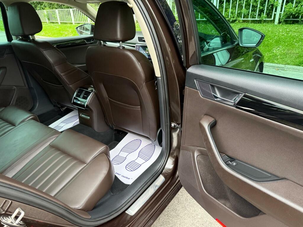 Skoda Superb Superb Se L Executive Tdi S-a Silver #76
