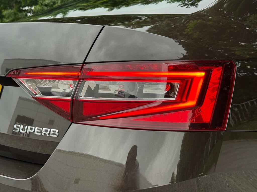 Skoda Superb Superb Se L Executive Tdi S-a Silver #24