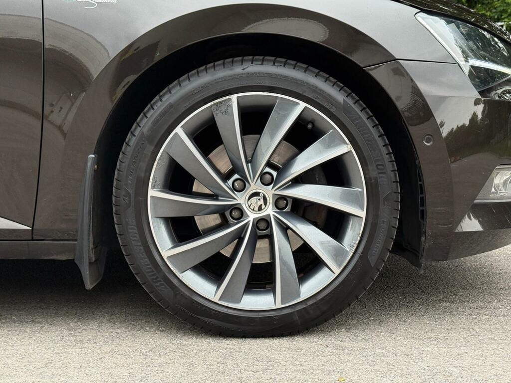 Skoda Superb Superb Se L Executive Tdi S-a Silver #33
