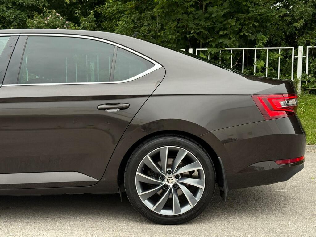 Skoda Superb Superb Se L Executive Tdi S-a Silver #31