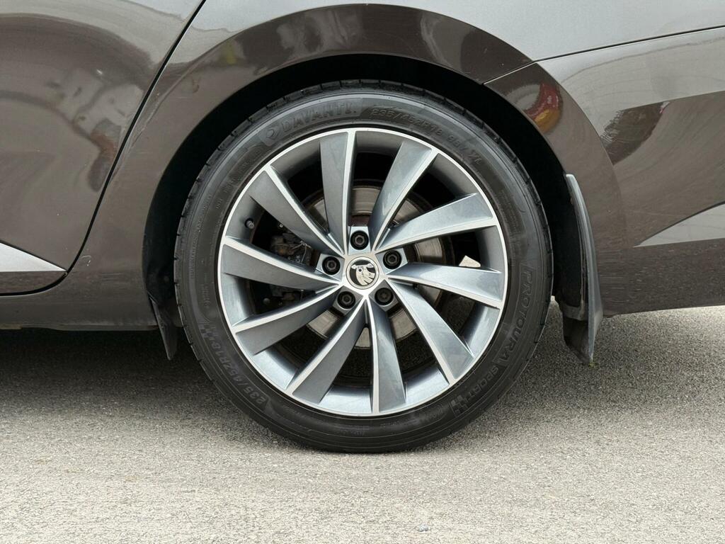 Skoda Superb Superb Se L Executive Tdi S-a Silver #35