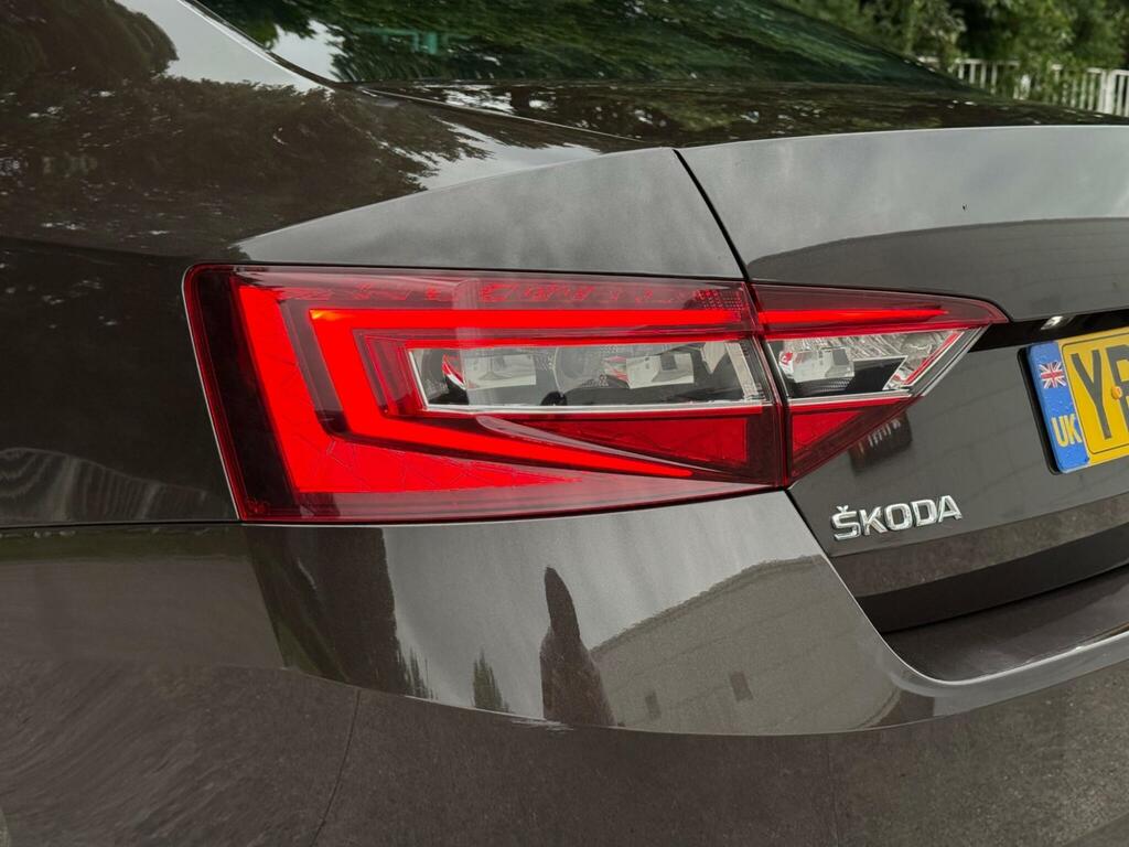 Skoda Superb Superb Se L Executive Tdi S-a Silver #23