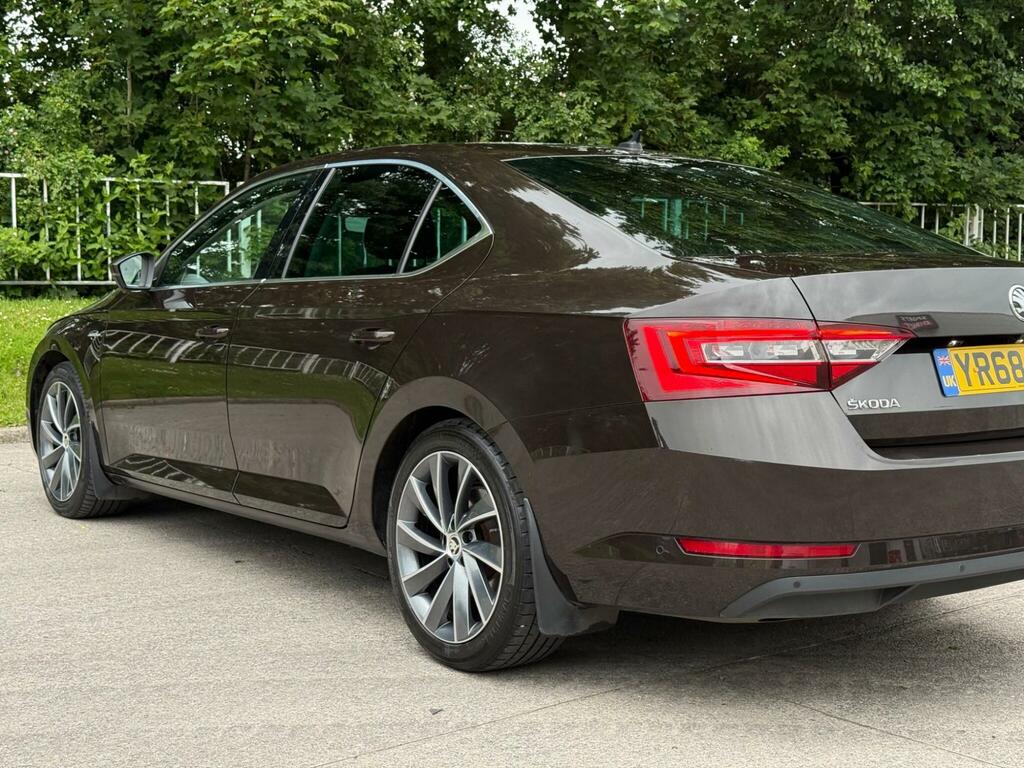 Skoda Superb Superb Se L Executive Tdi S-a Silver #20