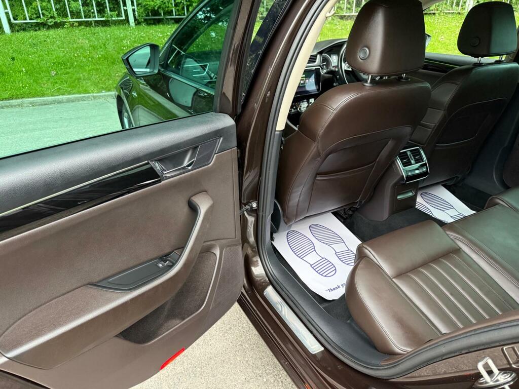 Skoda Superb Superb Se L Executive Tdi S-a Silver #77