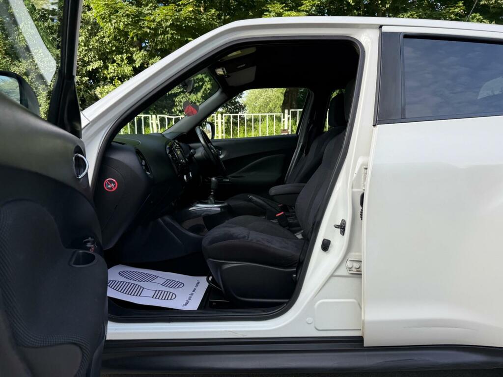 Nissan Juke 1.6 Tekna Xtronic 117 Bhp Grey #70