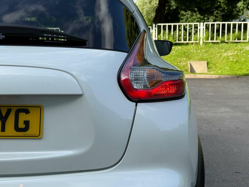 Nissan Juke 1.6 Tekna Xtronic 117 Bhp Grey #24