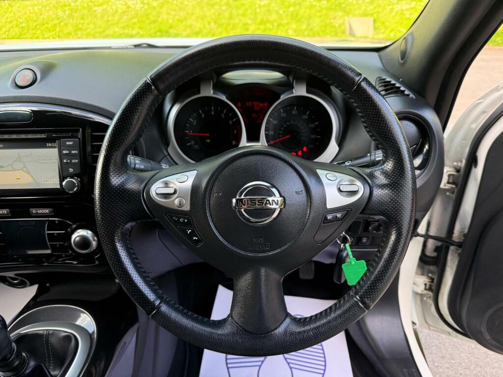 Nissan Juke 1.6 Tekna Xtronic 117 Bhp Grey #52