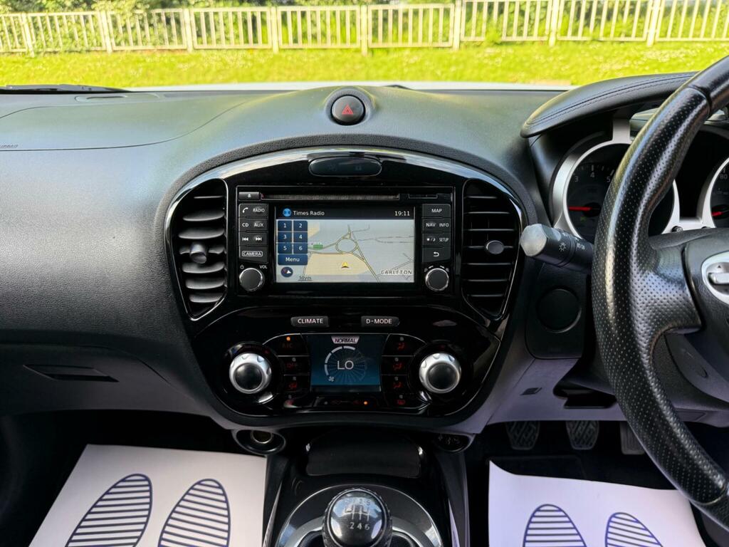 Nissan Juke 1.6 Tekna Xtronic 117 Bhp Grey #45