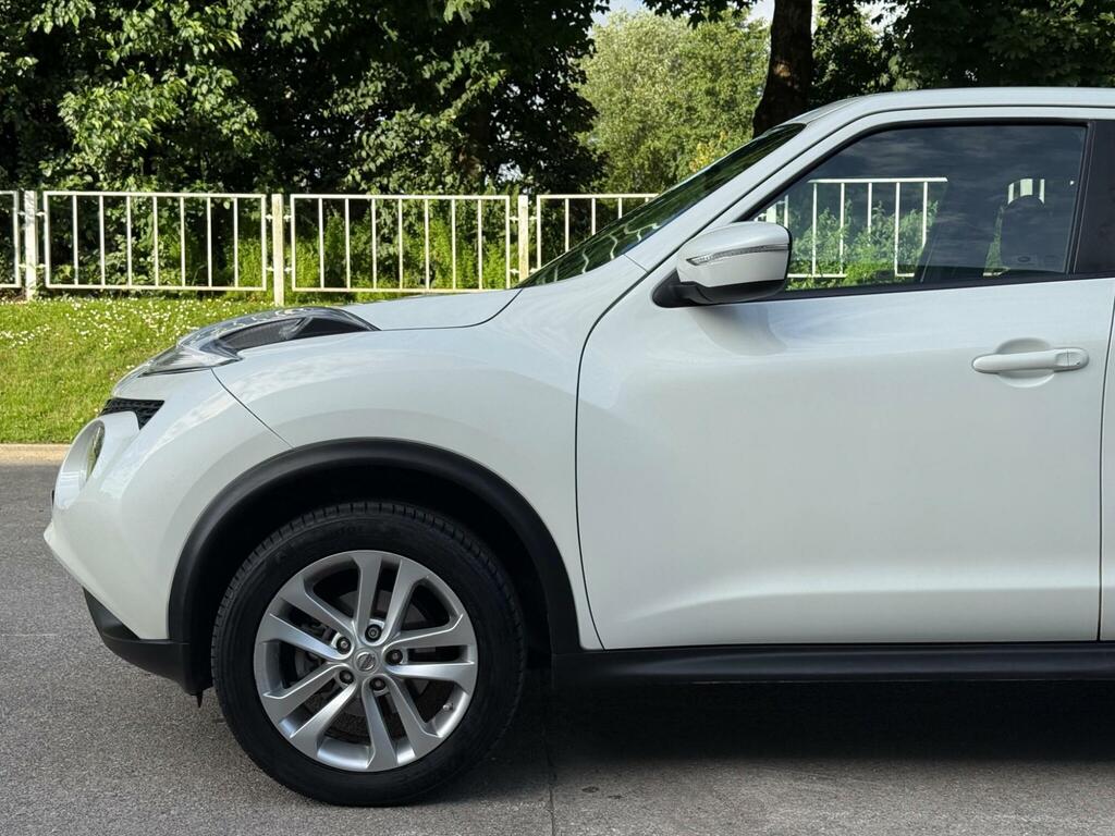 Nissan Juke 1.6 Tekna Xtronic 117 Bhp Grey #29