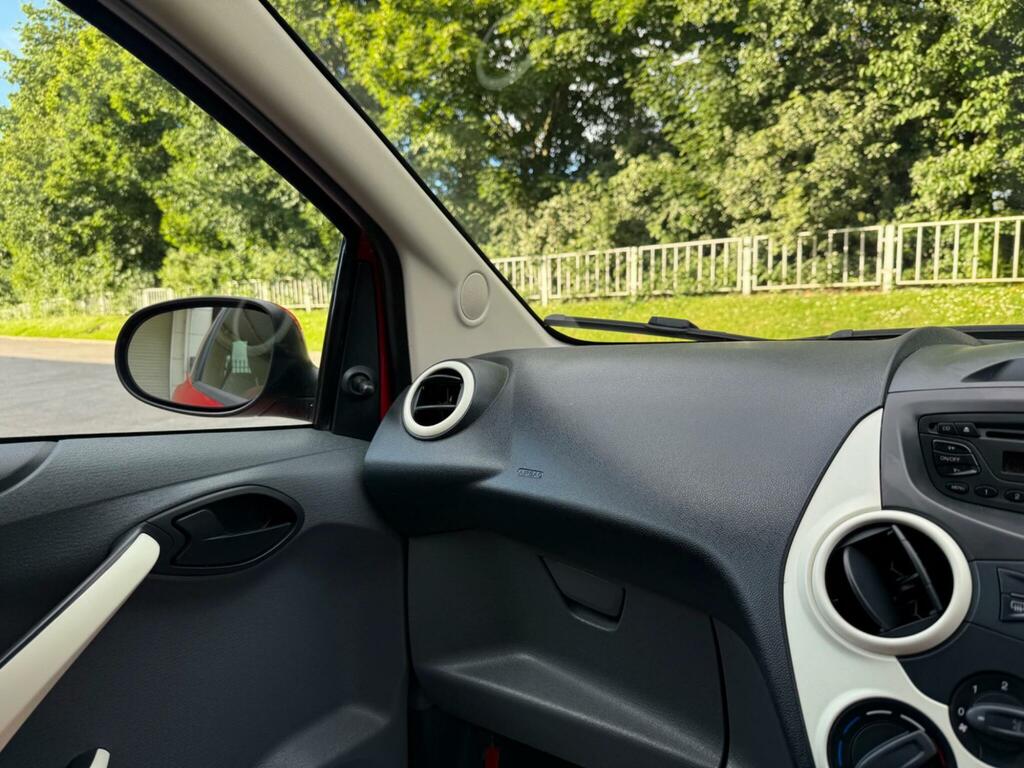 Ford KA 1.2 Edge Hatchback Red #45