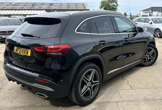 Mercedes-Benz GLA Class 2.0 Gla200d Amg Line Suv 8G-dct Euro 6 WP21KKW Black #3