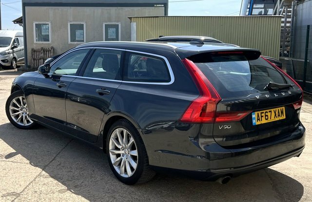 Volvo V90 2.0 D5 Powerpulse Momentum Estate AF67XAM Grey #4