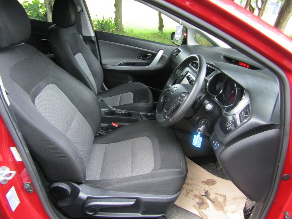 Kia Ceed 1.6 Crdi Isg 2 Dct Red #2