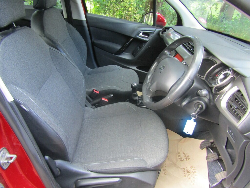 Citroen C3 1.2 Puretech 82 Edition Red #2