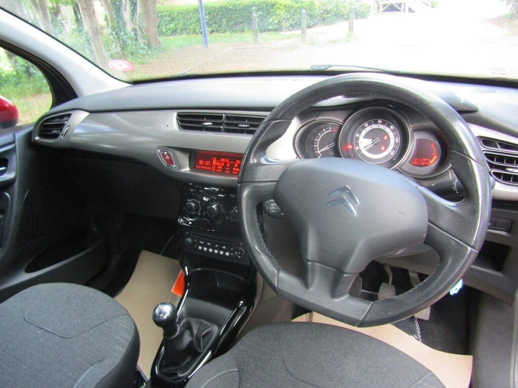 Citroen C3 1.2 Puretech 82 Edition Red #4