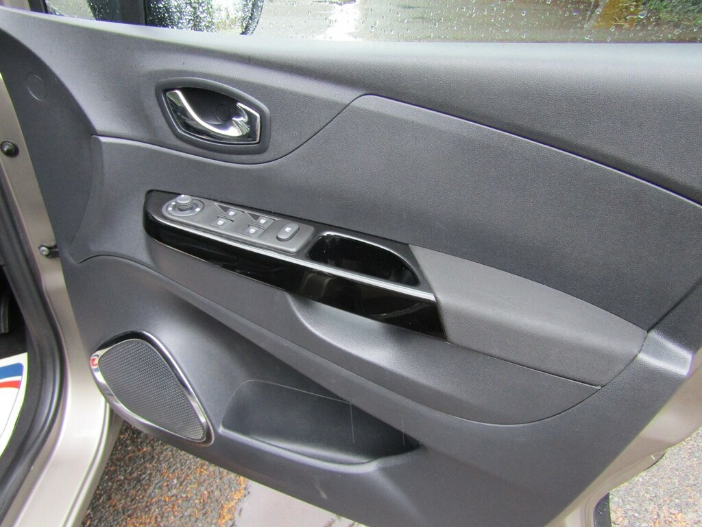 Renault Captur 1.5 Dynamique Nav Dci 90 Bhp Grey #20
