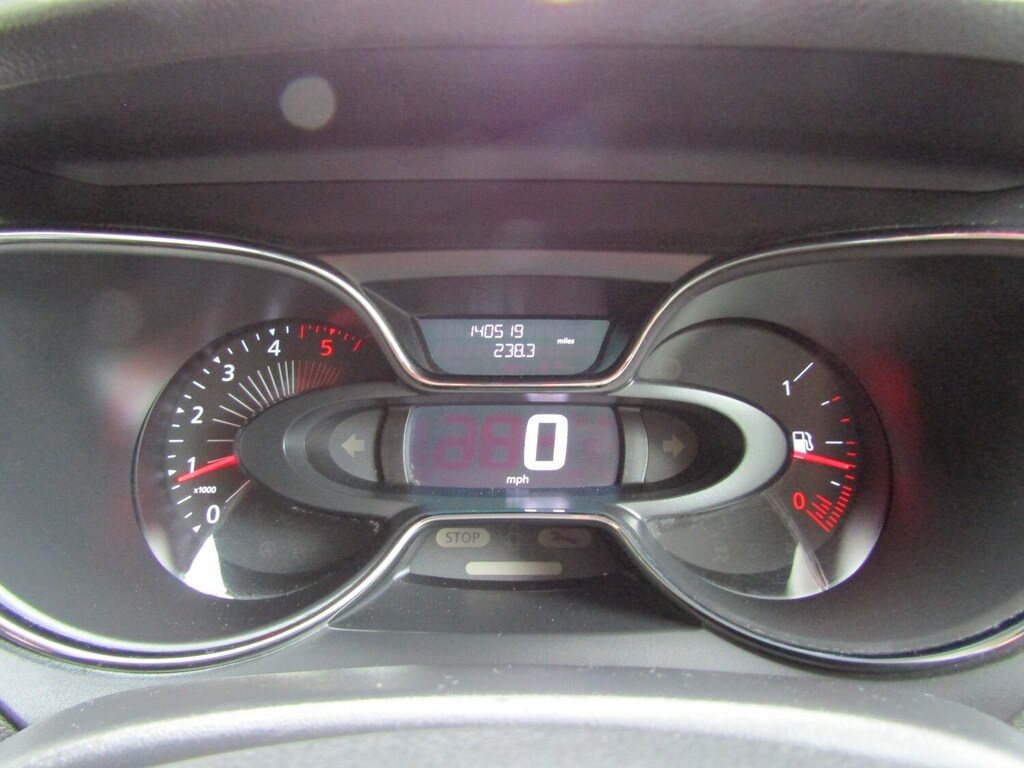 Renault Captur 1.5 Dynamique Nav Dci 90 Bhp Grey #13
