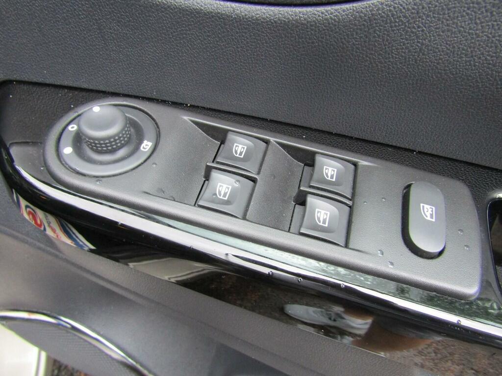 Renault Captur 1.5 Dynamique Nav Dci 90 Bhp Grey #21